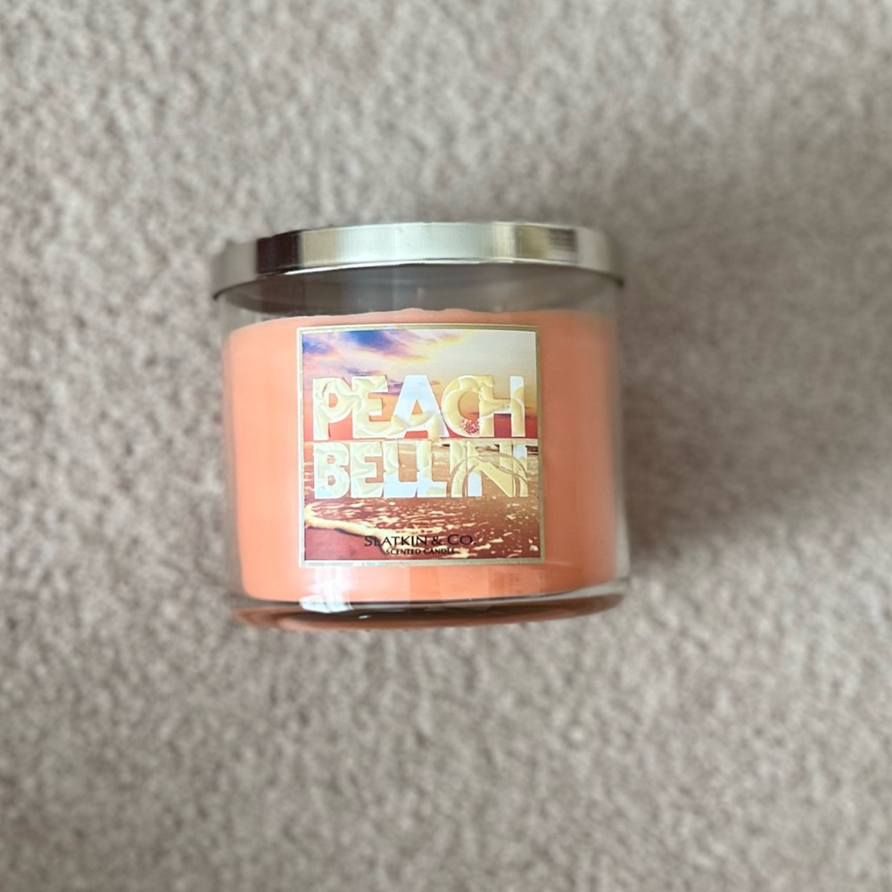 Slatkin & co Peach Bellini Candle - new with tags 14.5 oz